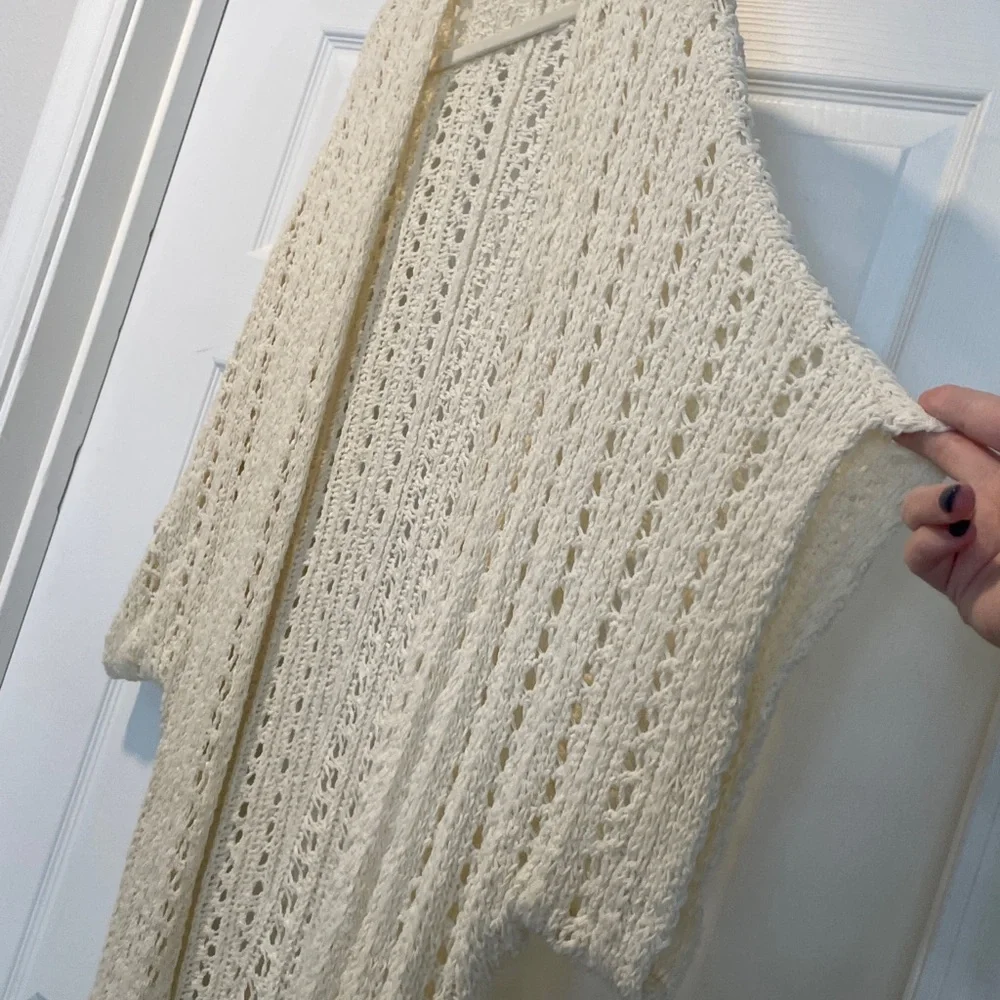 ❤️ American Eagle Fringe Crochet Knit Kimono Shaw Ivory Cream Oversized Boho